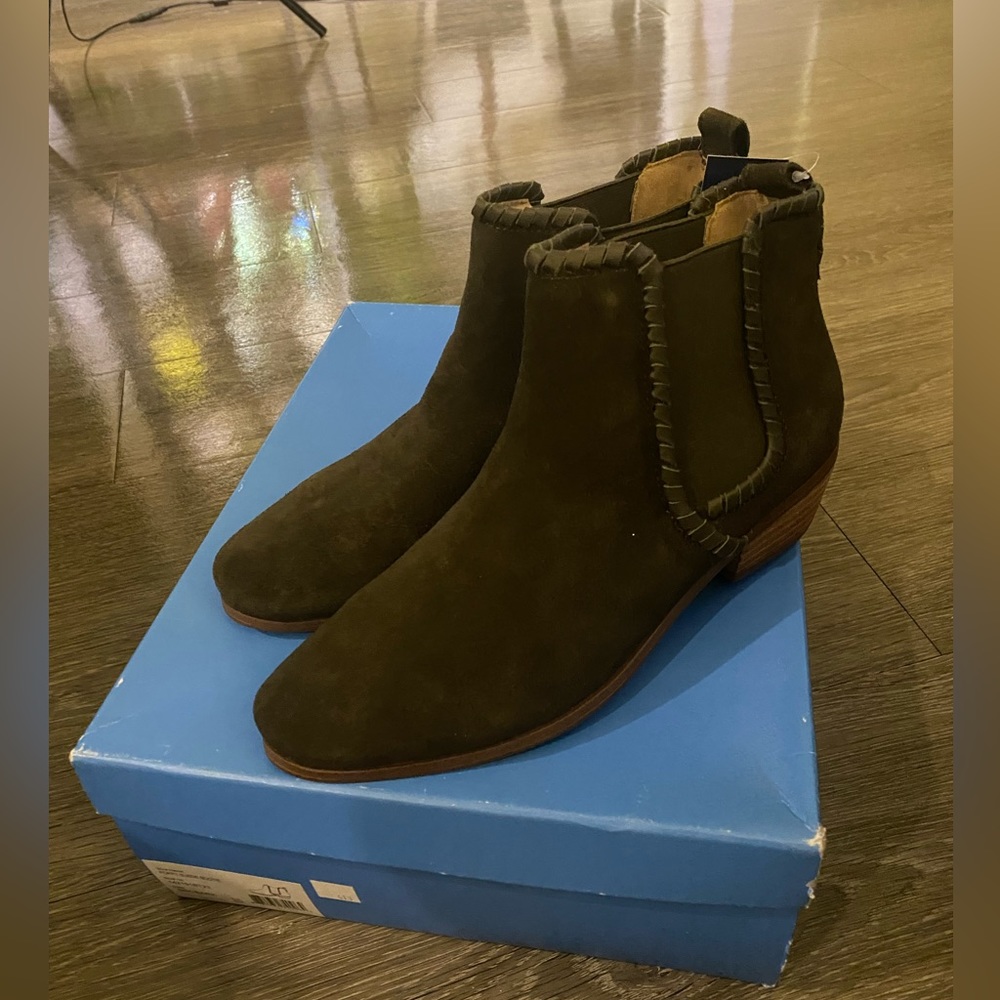 Jack Rogers Suede ankle boots